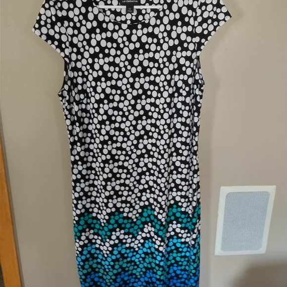 Liz Claiborne silky dress - Picture 2 of 4